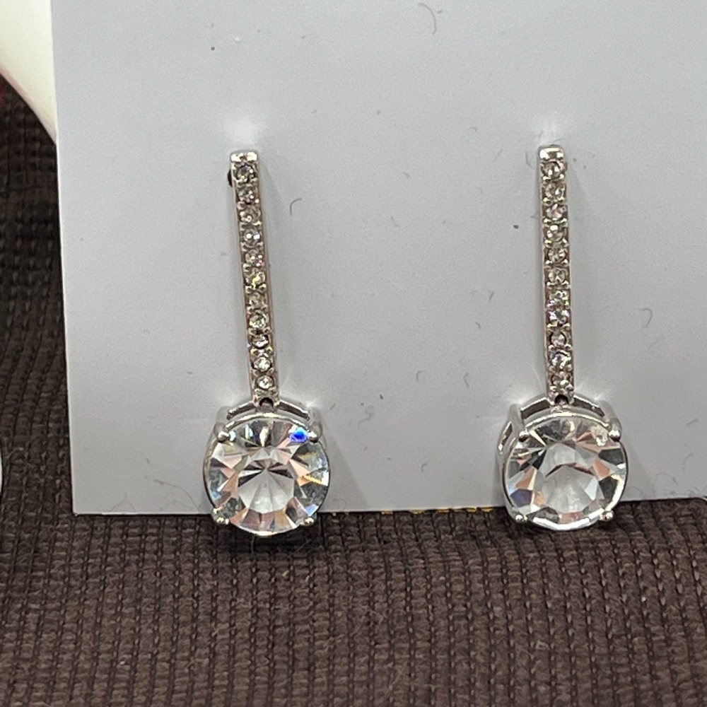 Kate Spade New York Faceted
Clink of Ice Linear Silver Plated‎ Drop Earrings New - Picture 2 of 12